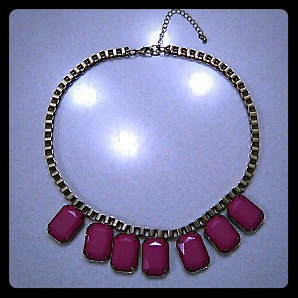 Ann Taylor's Necklace